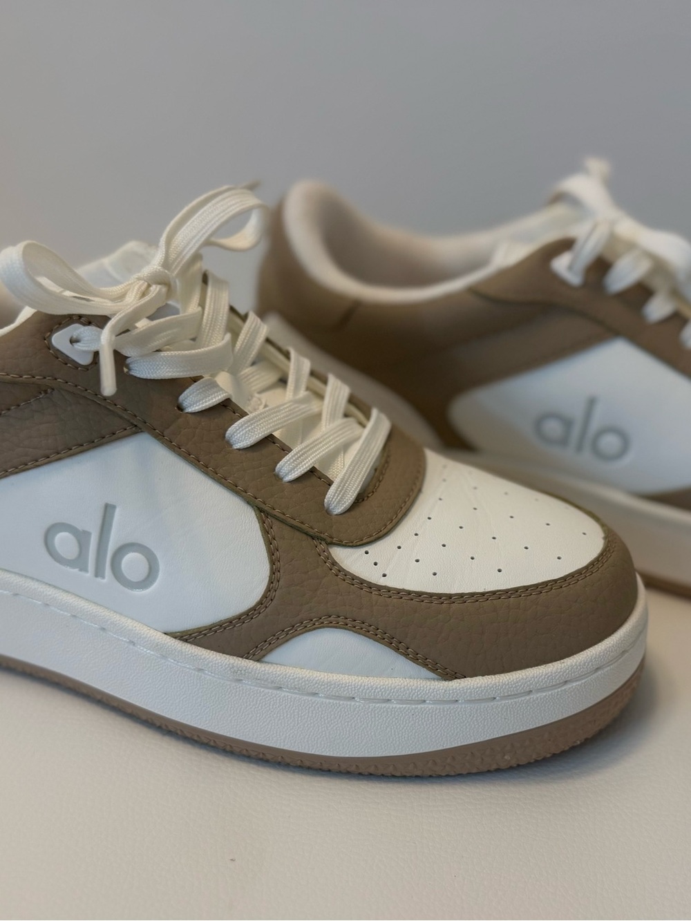 ALO Yoga Women's Taupe and White Athletic Sneakers - Picture 2 of 10
